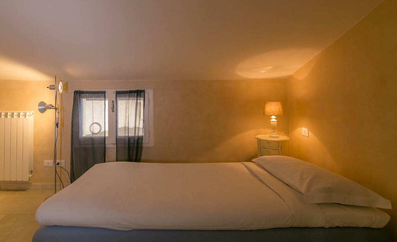 Historical Stone House, In The Amazing Centre Of Florence! Apartamento *